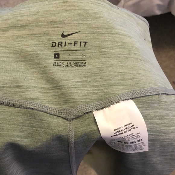 Light green workout leggings - Picture 3 of 6